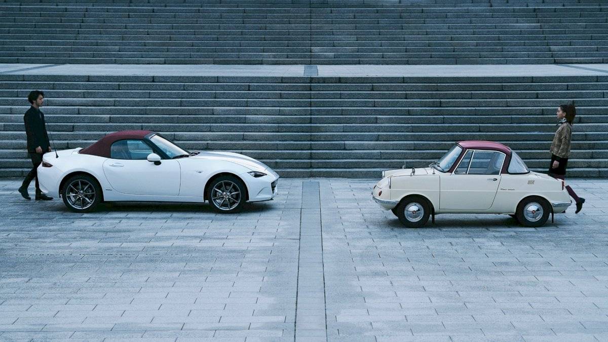 Mazda 100 coleccionista-Aniversario-