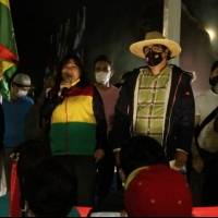 Manifestantes protestan en Cochabamba en rechazo de la victoria del partido de Evo Morales