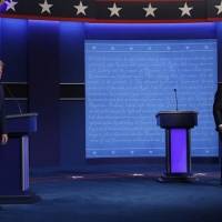 Los fabulosos looks de Jill Biden y Melania Trump en el último debate presidencial