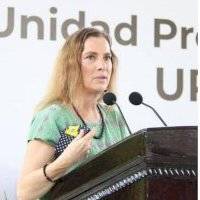 Beatriz Gutiérrez cambia de nacionalidad a Oscar Wilde