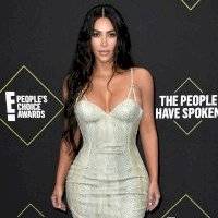 Kim Kardashian impacta con línea de lencería