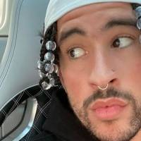 Bad Bunny muestra en redes su nuevo y lujoso auto