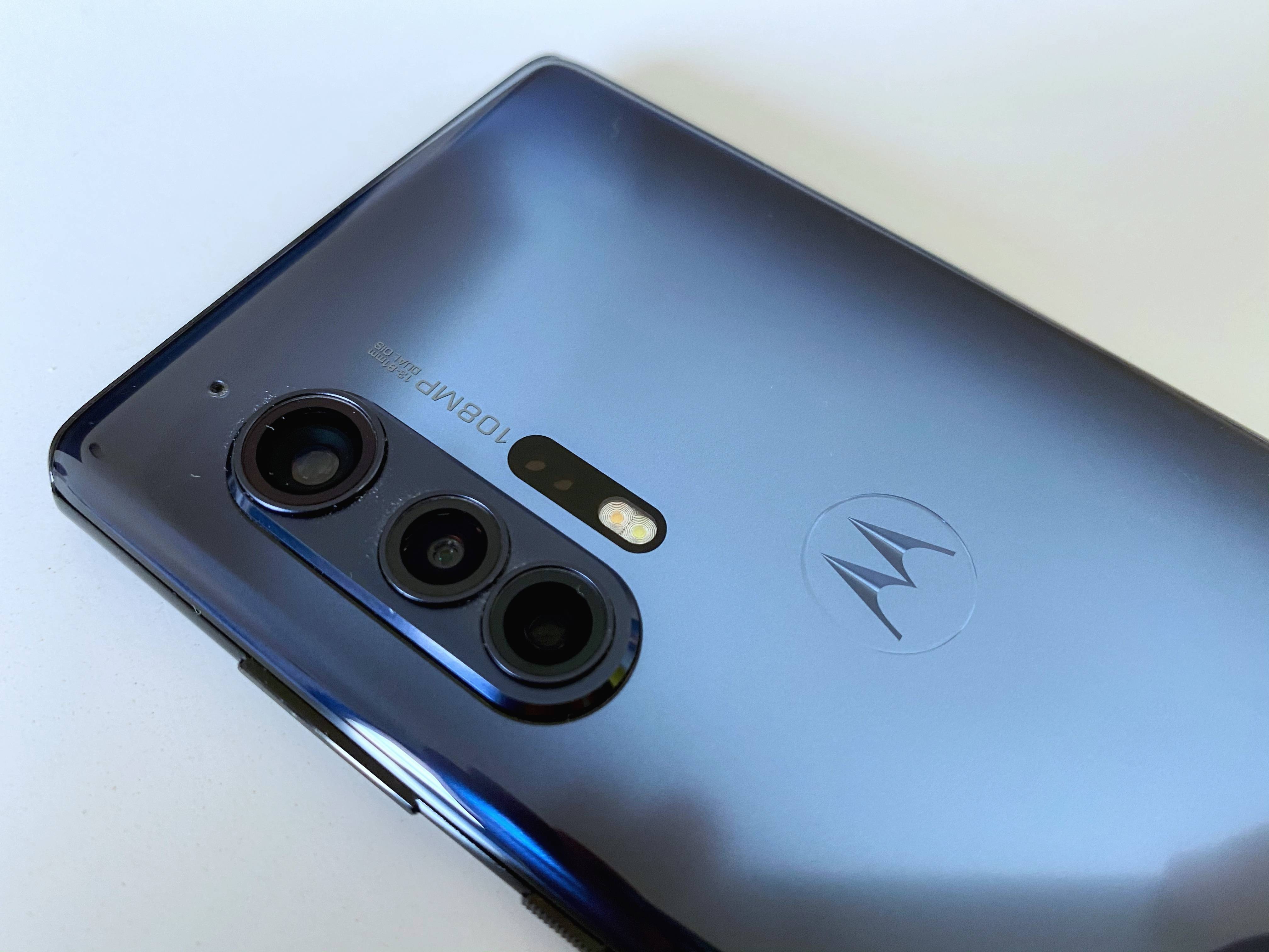 Review del Motorola Edge Plus su primer gama en alto en años [FW Labs]