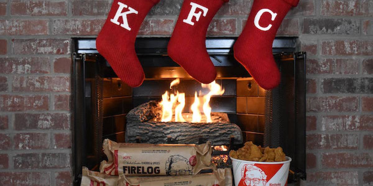 Por tercer año consecutivo KFC venderá leños con olor a pollo frito en la temporada navideña