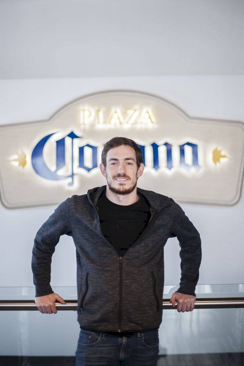 Corona Hechos para Brillar
