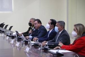 Autoridades muestran el operativo a realizarse este feriado