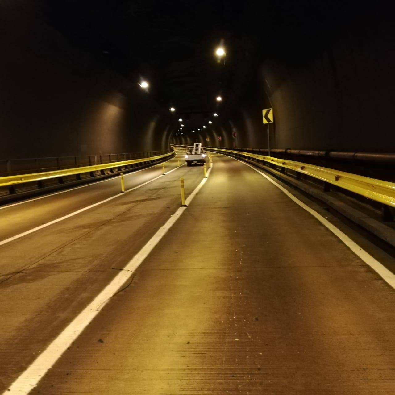 Túnel Guayasamín