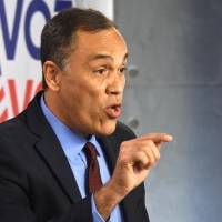 Candidato a alcaldía de San Juan propone "sacrificar" a cerdos vietnamitas