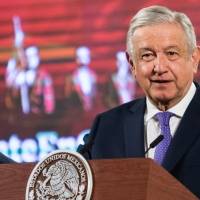 Sheinbaum y 6 gobernadores cierran filas con AMLO