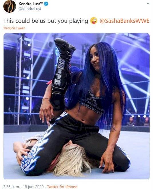 Kendra Lust escribe a Sasha Banks.