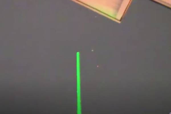 Hombre descubre ONVI usando una app y todo quedó grabado en un video