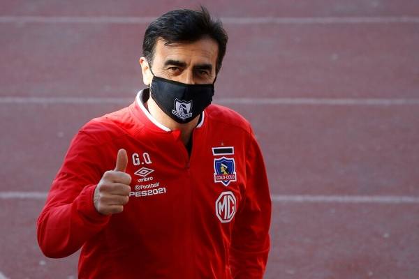 Gustavo Quinteros apuesta por la tregua en Colo Colo