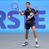 Djokovic sufre histórico tropiezo en cuartos de final de Viena