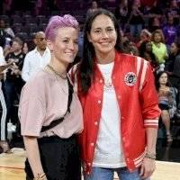 Megan Rapinoe anuncia su compromiso con la basquetbolista Sue Bird