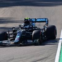 Valtteri Bottas arrebata la pole en Emilia-Romaña;