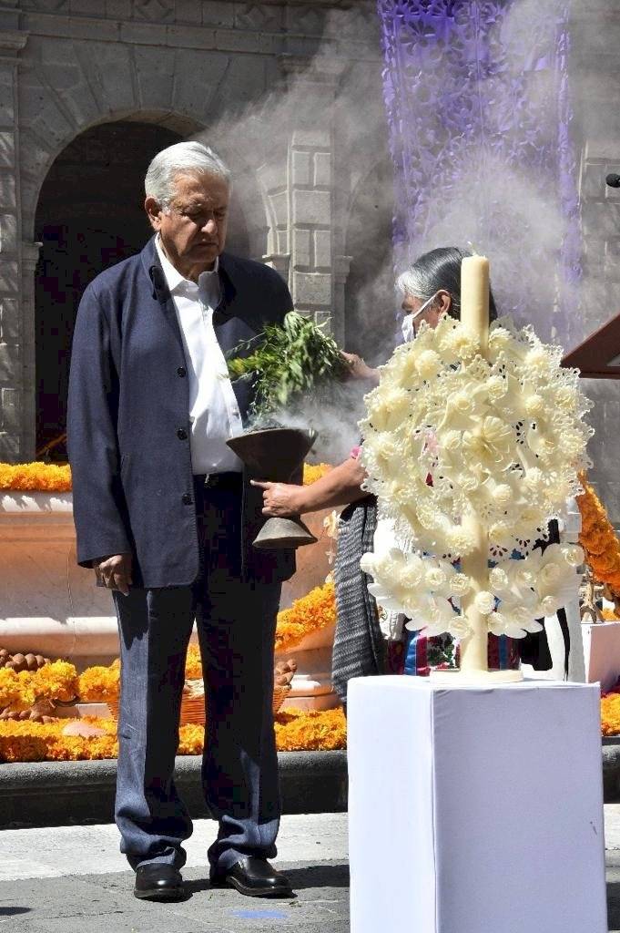 Ofrendas en Palacio Nacional
