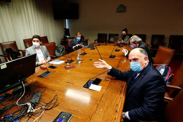 Diputado UDI advirtió que votará a favor del segundo retiro del 10%: "Mi votación va a ser distinta a la del primer proyecto"