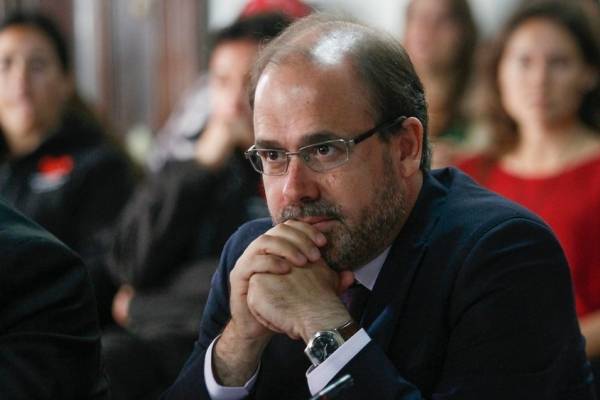 Alberto Undurraga, precandidato presidencial DC: "Los que mejor sintonizan con la ciudadanía son los alcaldes y yo sé lo que es eso"