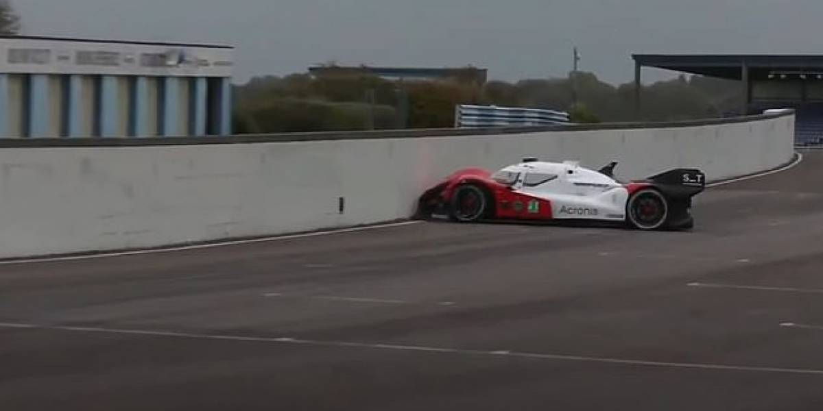 Roborace: Un vehículo autónomo se estrelló antes de comenzar la carrera