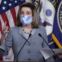 Nancy Pelosi: "Se impedirá que Trump pueda disparar un arma nuclear"