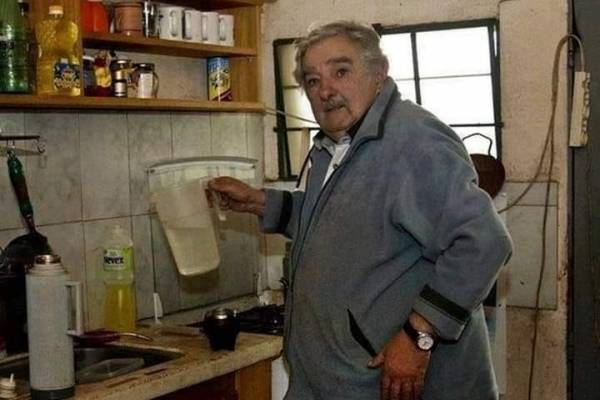 Pepe Mujica: "Un jugador de fútbol no puede cobrar más que un doctor y un político no puede cobrar más que un profesor"
