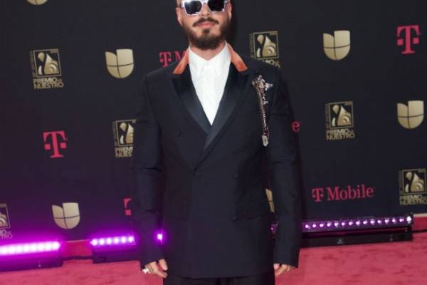 J Balvin explica su alejamiento de redes sociales: tiene ansiedad y depresión