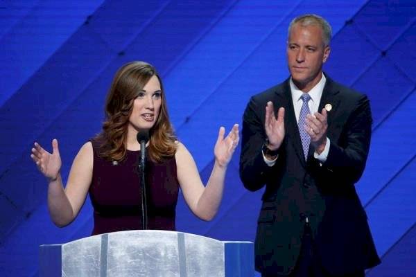 Sarah McBride, la primera senadora estatal trans de la historia de EE.UU.