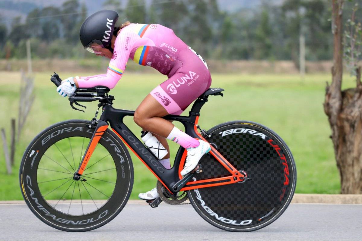 Miryam Núñez rompió en llanto de felicidad tras ganar la segunda etapa de la Vuelta Femenina a Colombia