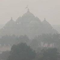 India prohíbe los petardos por la pandemia en las ciudades más contaminadas