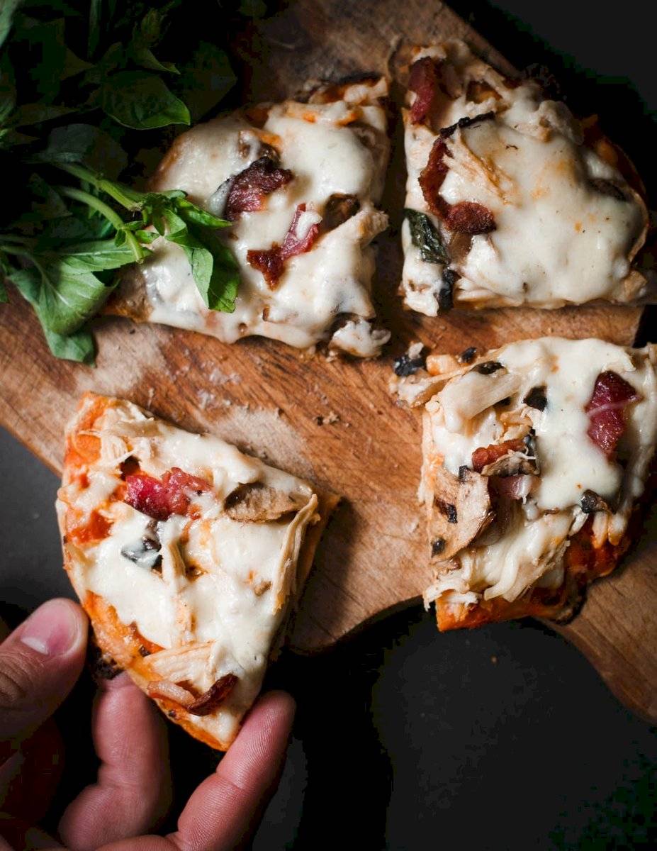 La pizza de coliflor es una excelente opción para la cena.