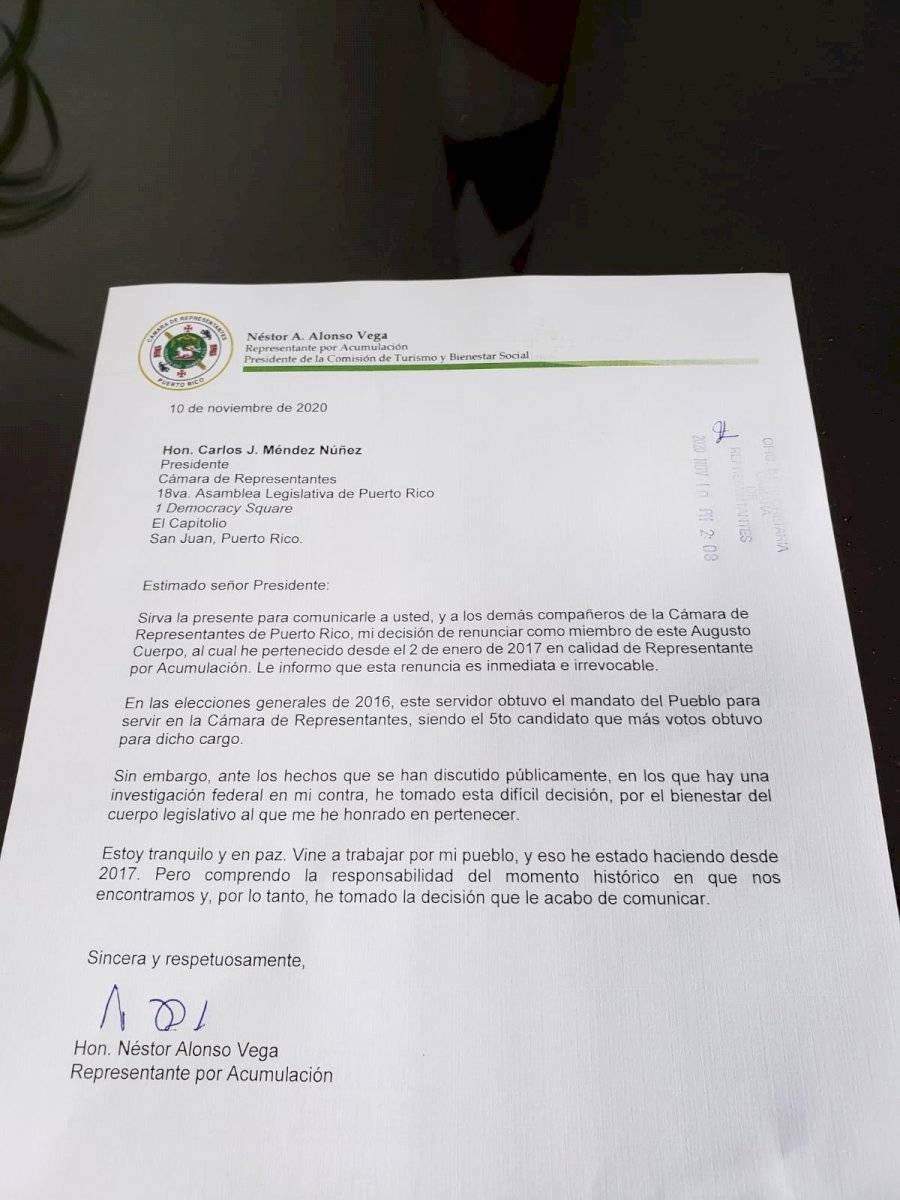 Renunica de Nestor Alonso