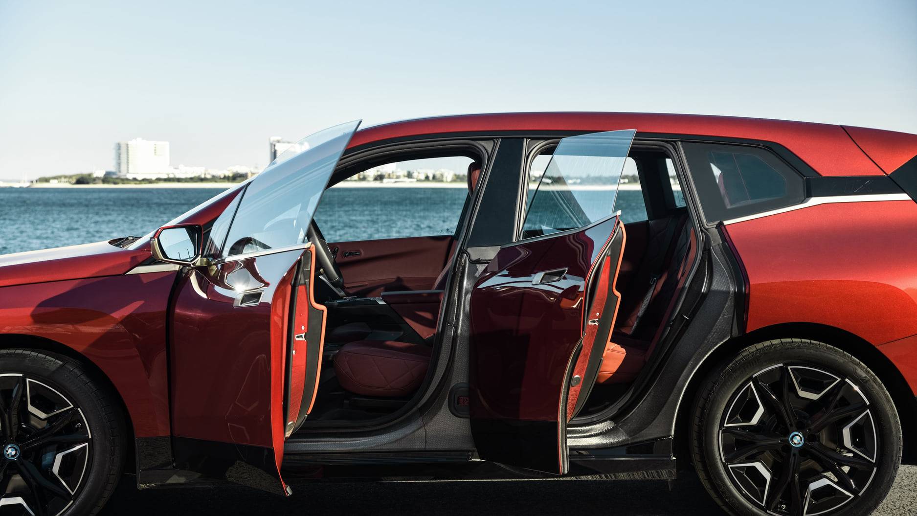 BMW iX