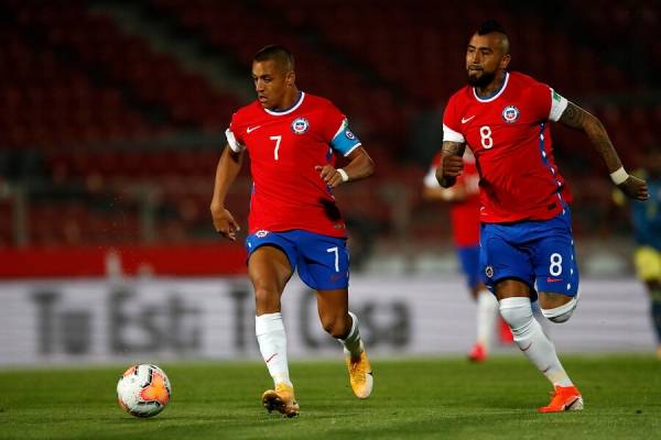 La nómina de Chile "golea" por paliza a la de Perú
