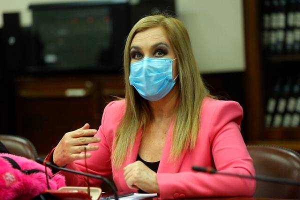 "Derrumbe de sistema de AFP está en curso": Pamela Jiles reitera que dinero del segundo retiro estará "en Navidad"