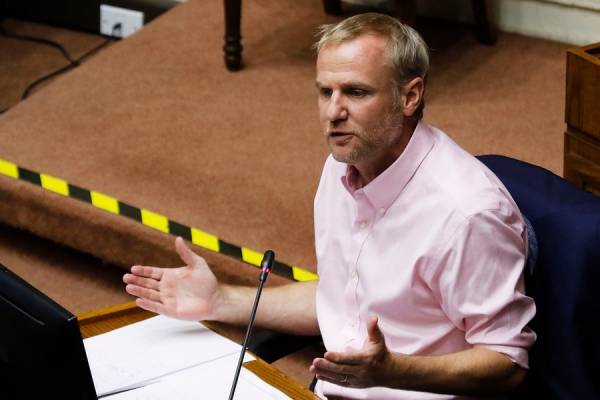 Senador Felipe Kast rechazará segundo retiro del 10%: "El Congreso como que viviera en un planeta paralelo, en Júpiter..."