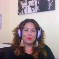 Director cita a maestra que se hizo viral por desahogo