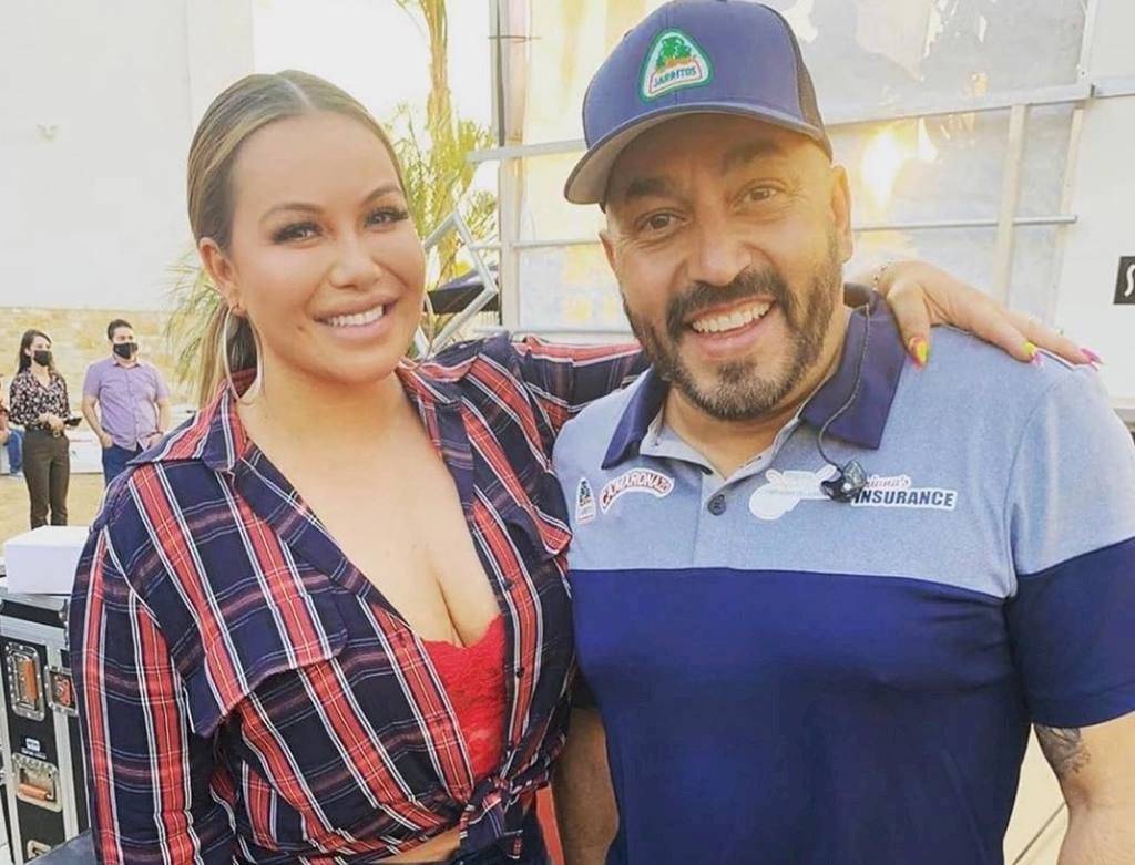 La cantante Chiquis se separa tambien ¿Del apellido Rivera?