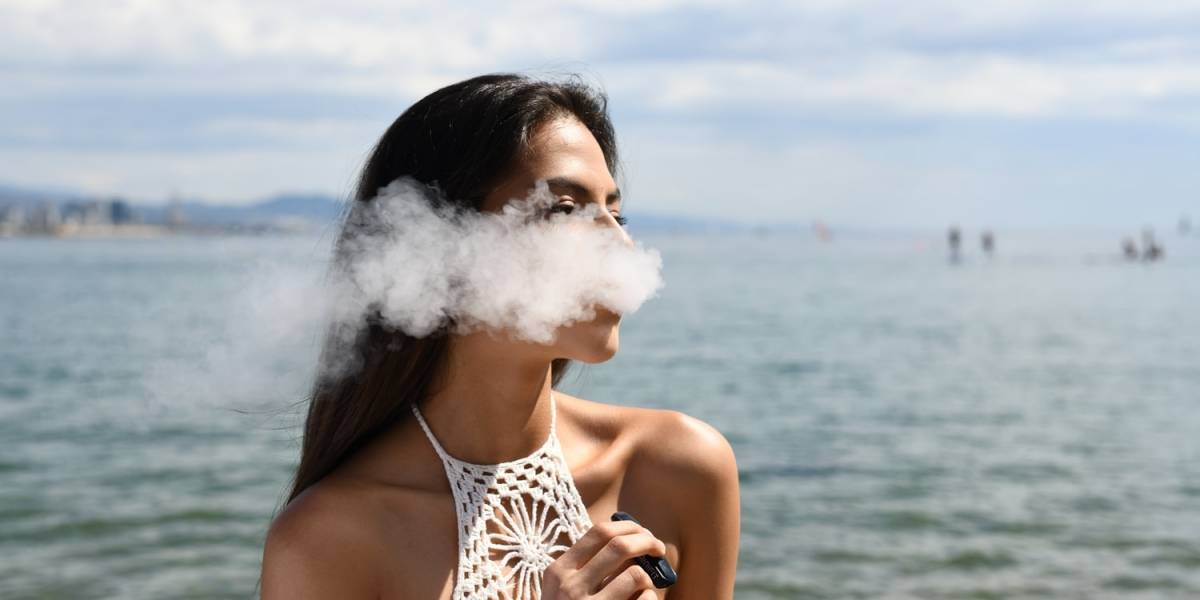 Fumar cigarrillos electrónicos genera riesgo de enfermedades pulmonares