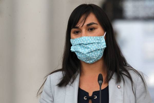 Izkia Siches: “Exigimos disculpas públicas del ministro de Salud"