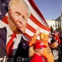Violenta protesta a favor de Trump deja heridos y detenidos