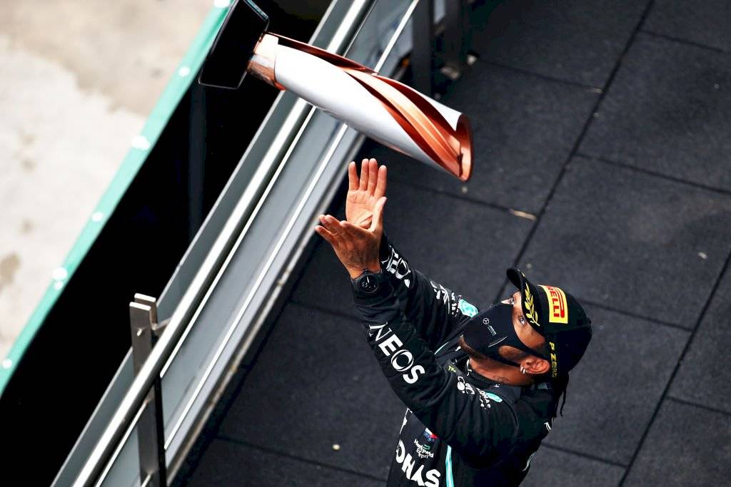 F1