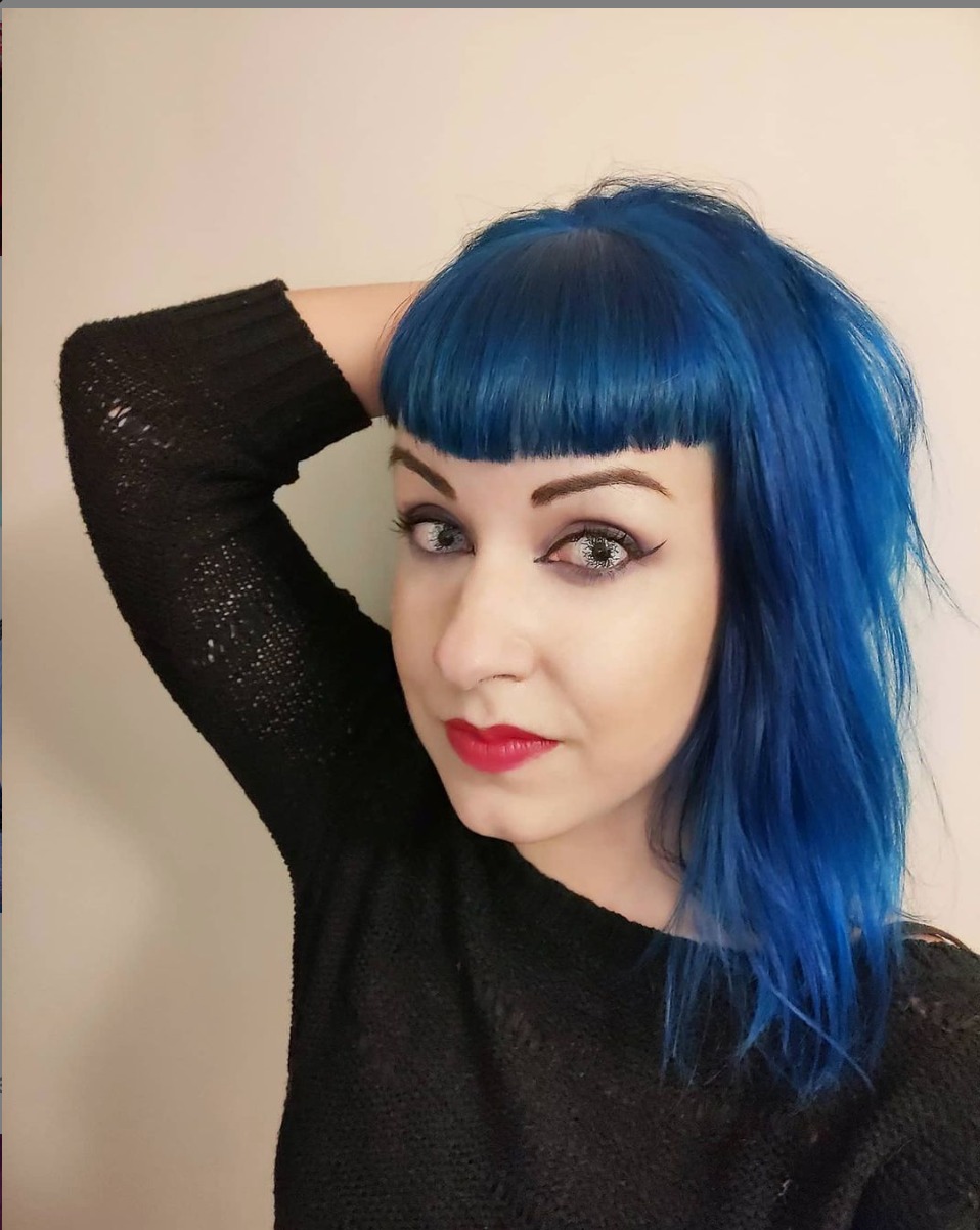 Pelo azul