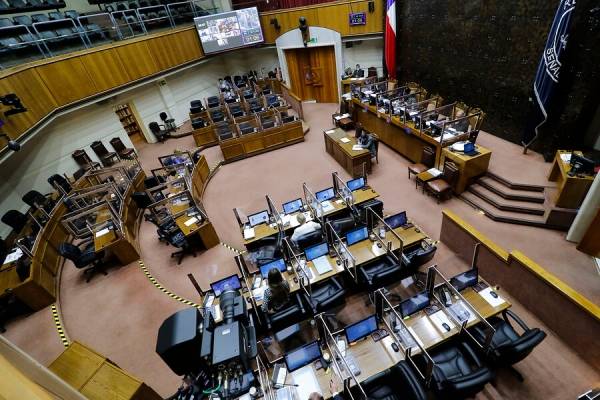 Día clave: Senado reanudará este martes la discusión por el segundo retiro del 10% de los fondos AFP