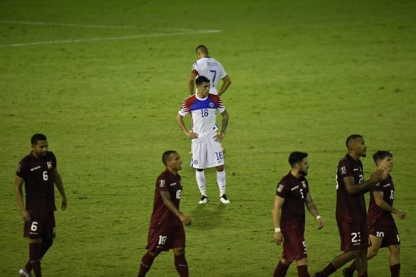 Gary Medel todavía cree en Chile: "Necesitamos estar más unidos que nunca cuando nos toca caer"