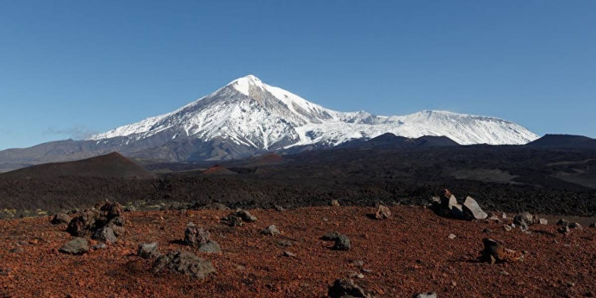Científicos rusos descubren en una zona volcánica, un nuevo mineral que es potencialmente útil para la conductividad iónica