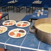 Golpe millonario a la agricultura por cancelación compra productos locales por Educación