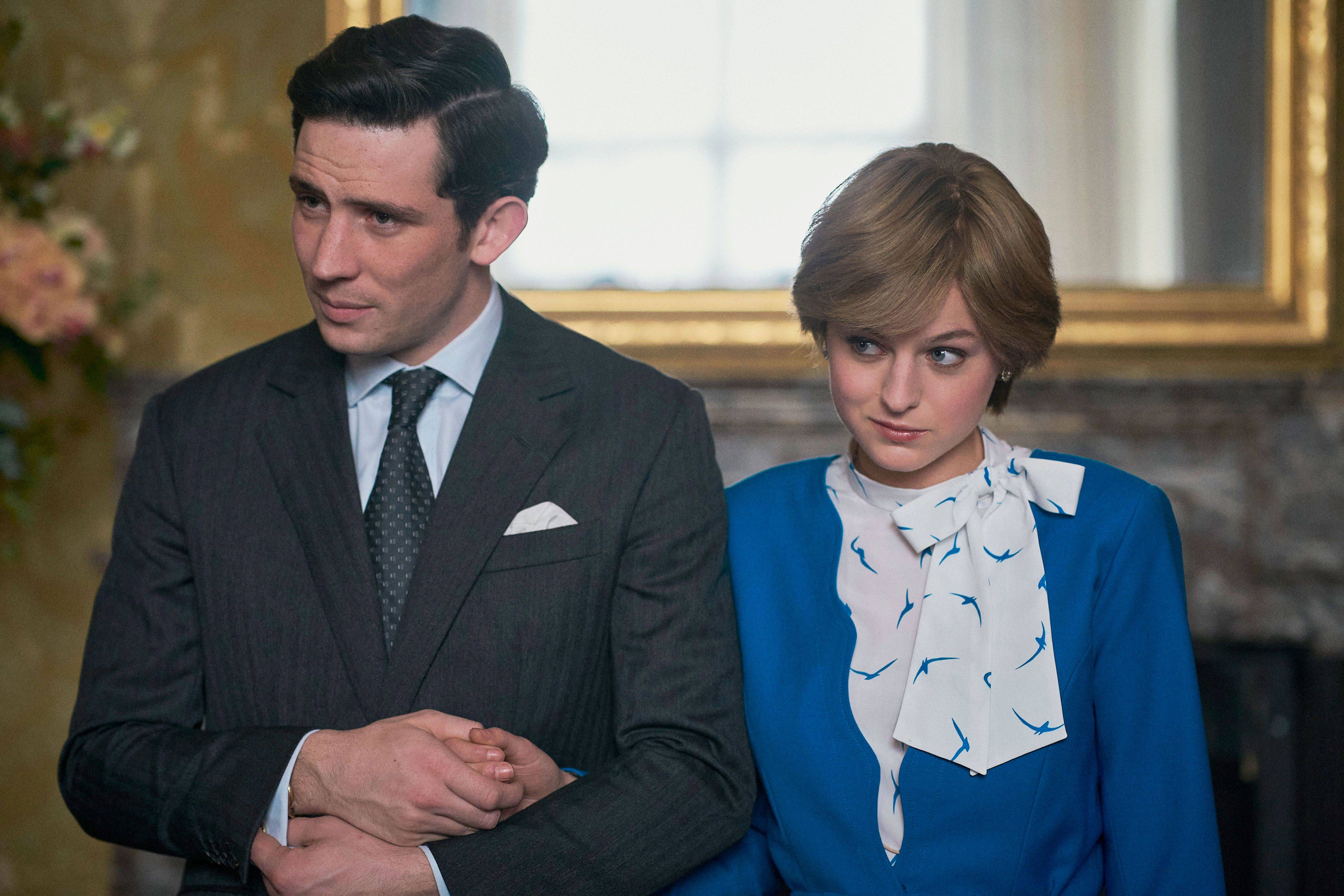 En The Crown el príncipe Carlos es interpretado por Josh O’Connor, mientras que la actriz Emma Corri le da vida a Diana Spencer. Príncipe Carlos