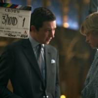 Emma Corrin recibe halagos en redes sociales por su papel de Diana de Gales en The Crown