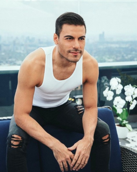 Carlos Rivera y Maluma