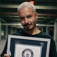 J Balvin hace historia en la música y lo distinguen con un récord Guinness